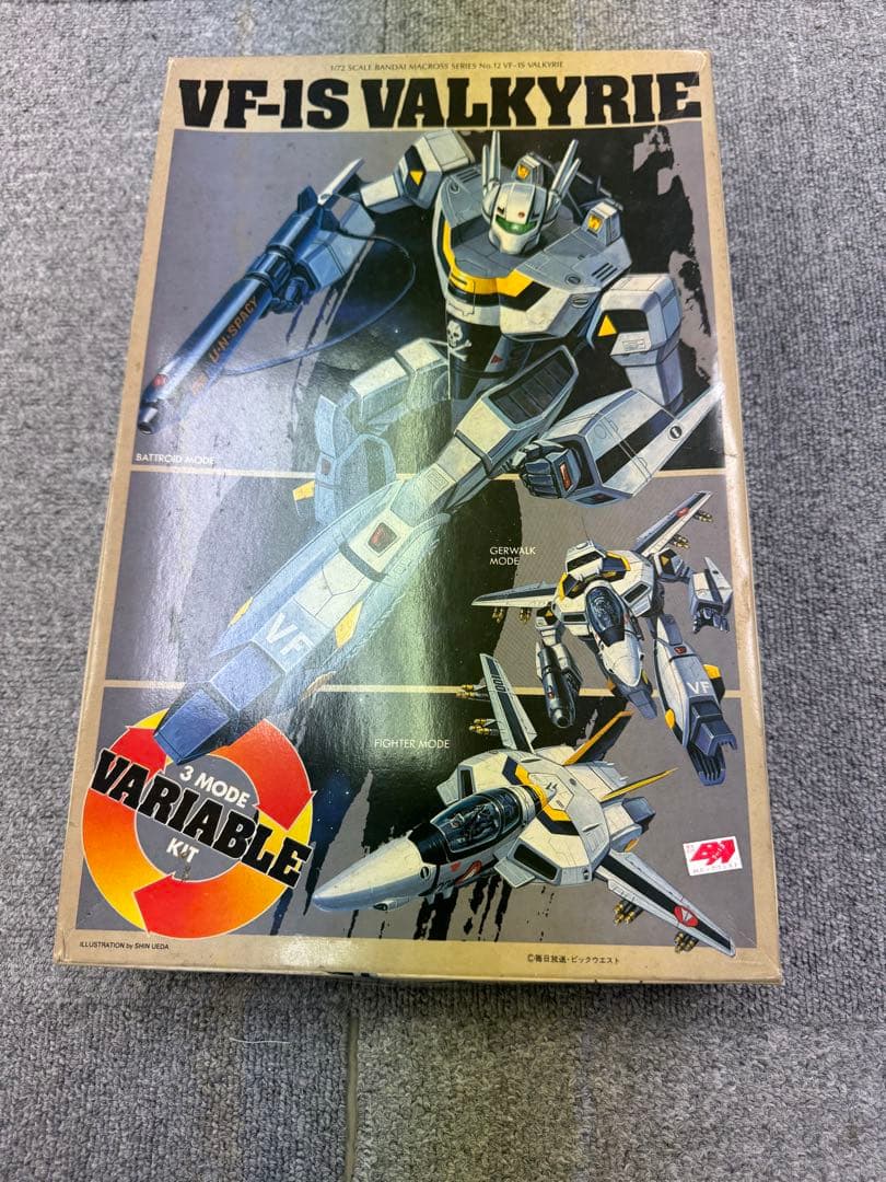【未組立て】VF-1S　可変バルキリー　プラモデル1/72