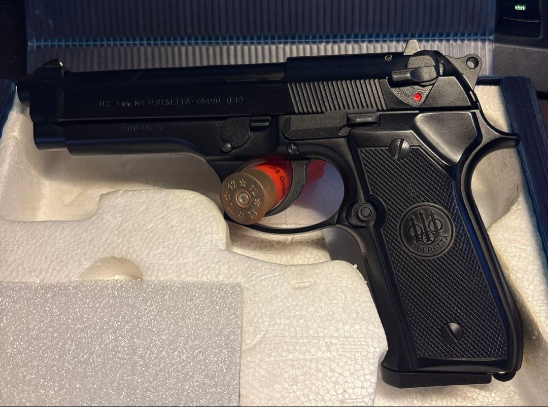 モデルガン　トイガン　未発火　当時物　 MGC BEREETA M9