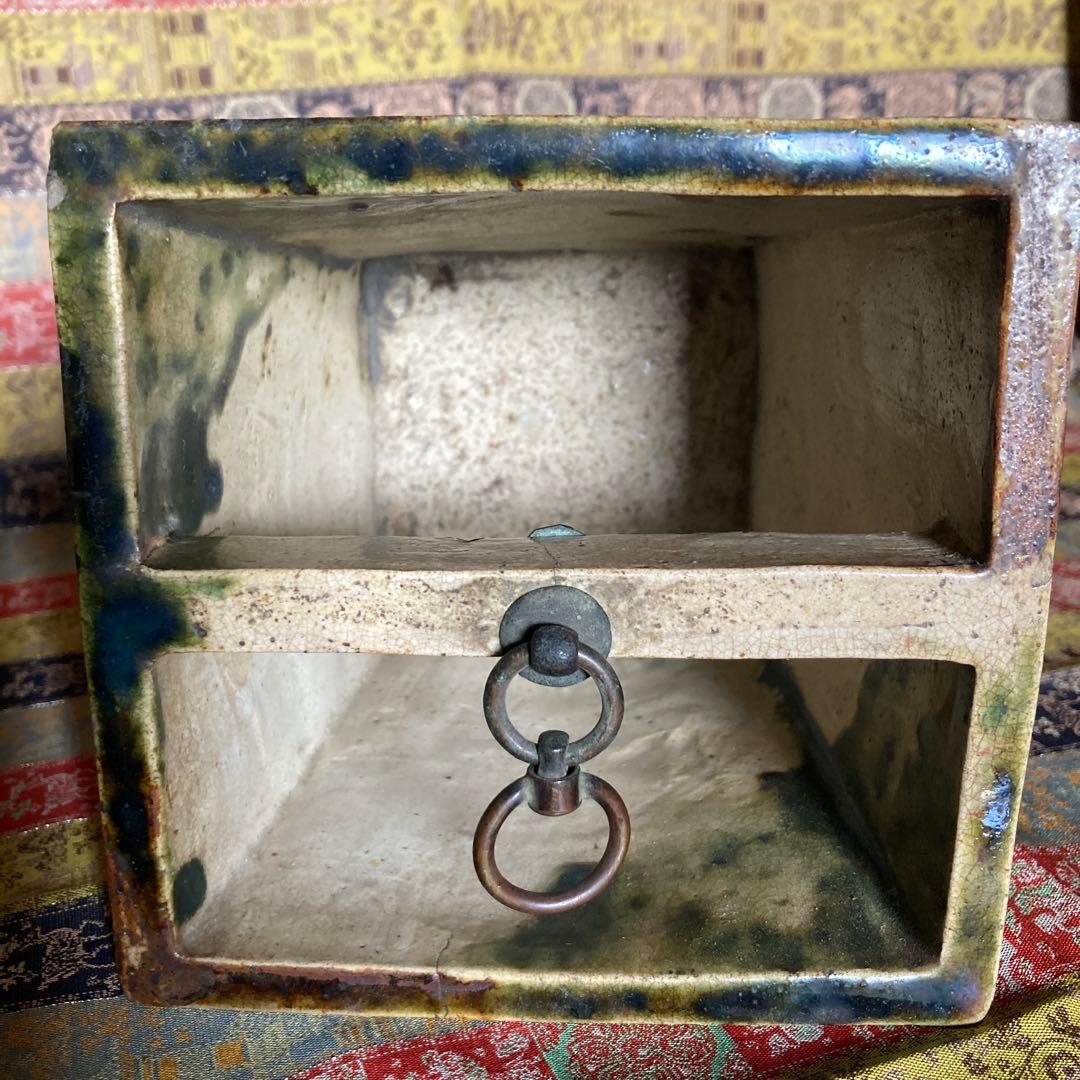 江戸時代　織部　花瓶　井戸桶に似せた花器　12.7×12.6×10cm 箱なし