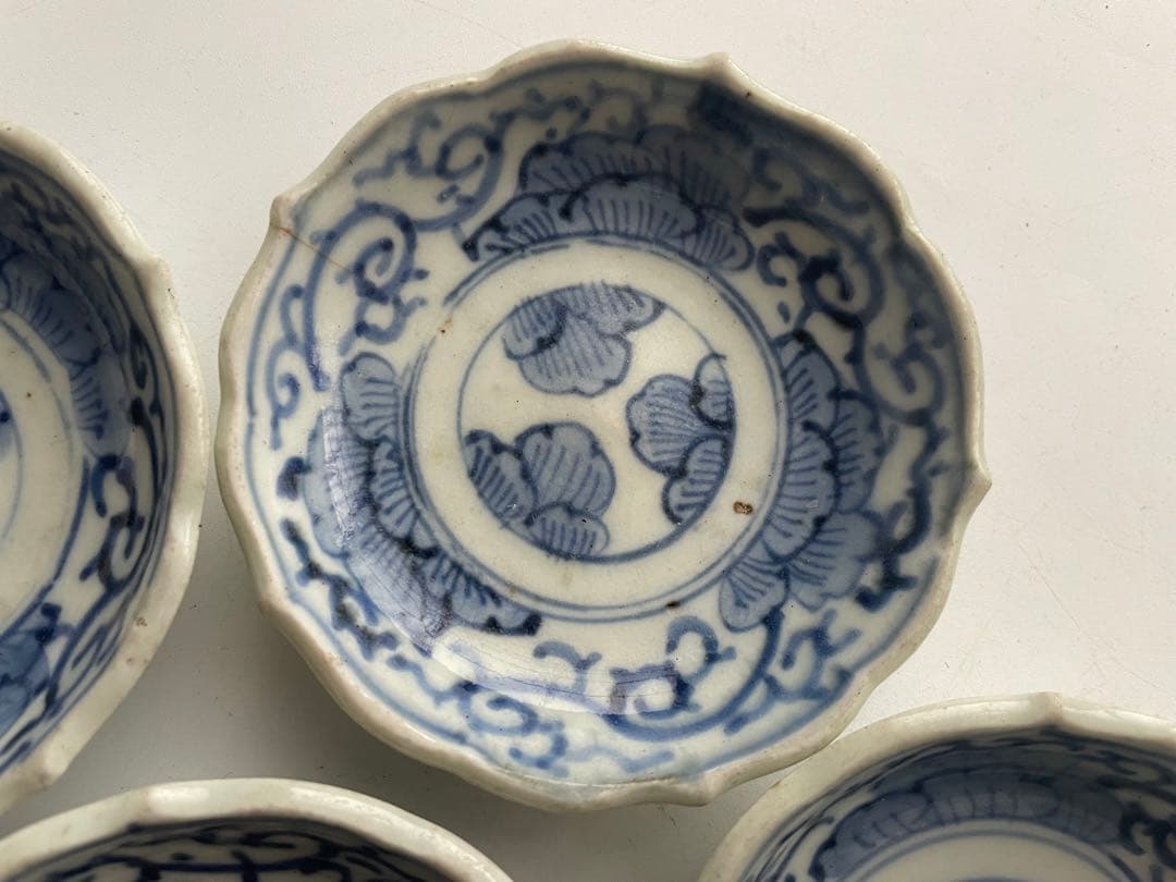 骨董　アンティーク　古伊万里　染付　唐草文様　輪花縁　豆皿　輪花皿　手塩皿　5枚