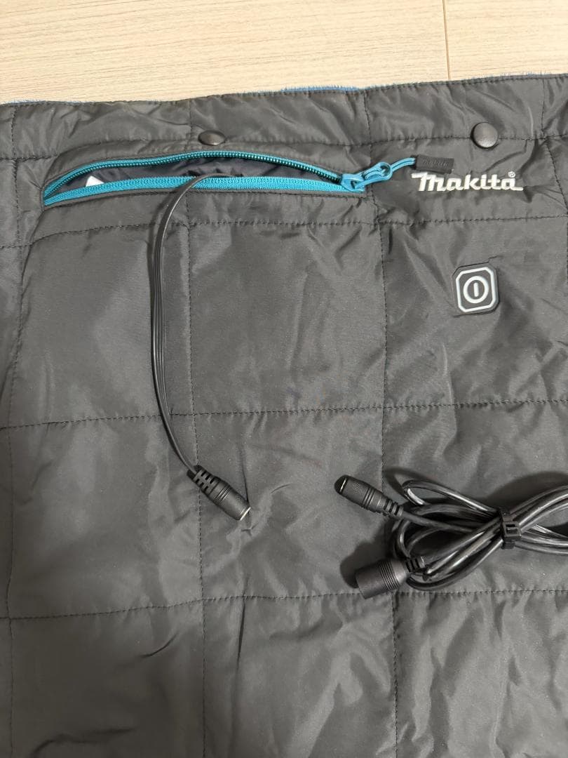 【送料無料・超美品】Makita マキタ 充電式電熱ブランケット CB200D