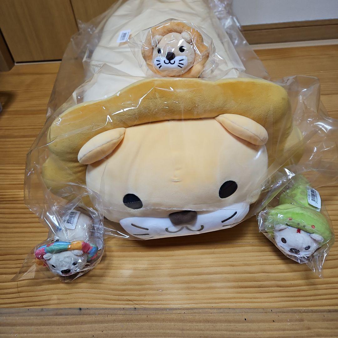 新品未使用 学長ライオン抱き枕 ほか ミニ両ライオンぬいぐるみ リベシティ