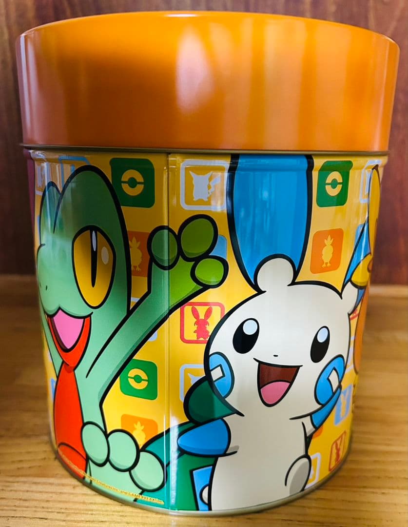 ポケモンセンター　お菓子缶