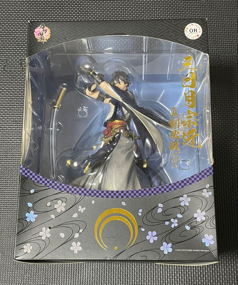 刀剣乱舞 三日月宗近 真剣必殺 フィギュア2体セット