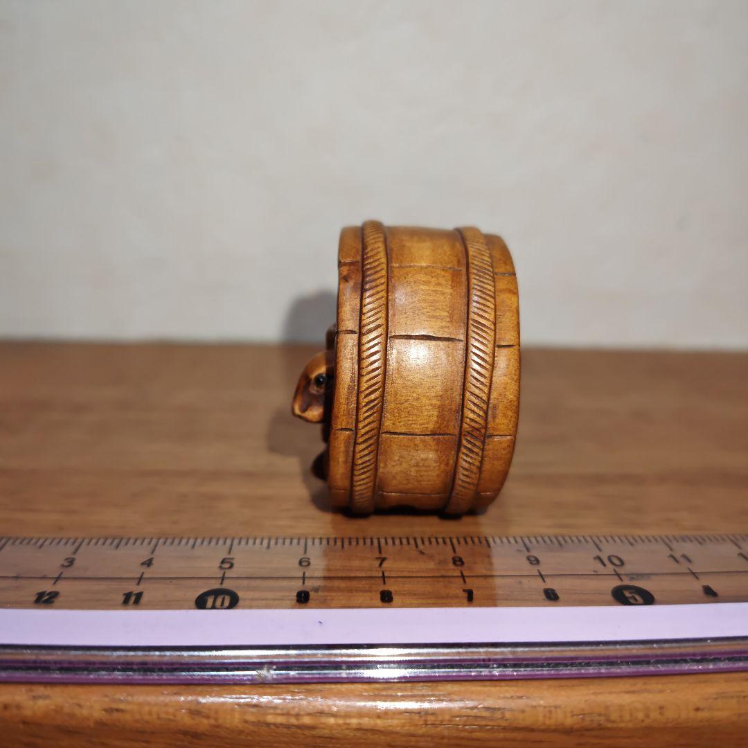 時代提物 木彫根付【樽鼠】樽直径約4cm 樽幅約2.3cm 重17ｇ福鼠 縁起物