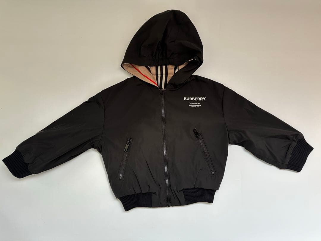お値下げ　新品　バーバリー チルドレン　リバーシブル　ジャンパー　2Y