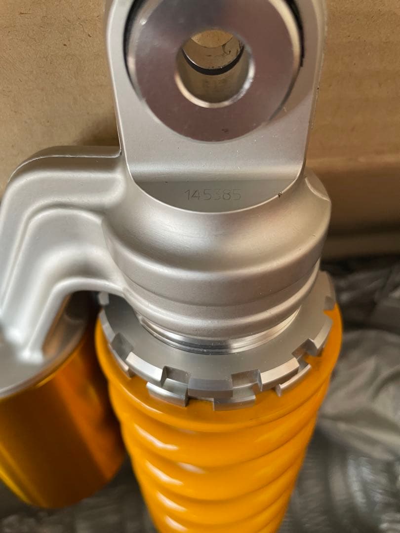 Öhlins サスペンション HO 424