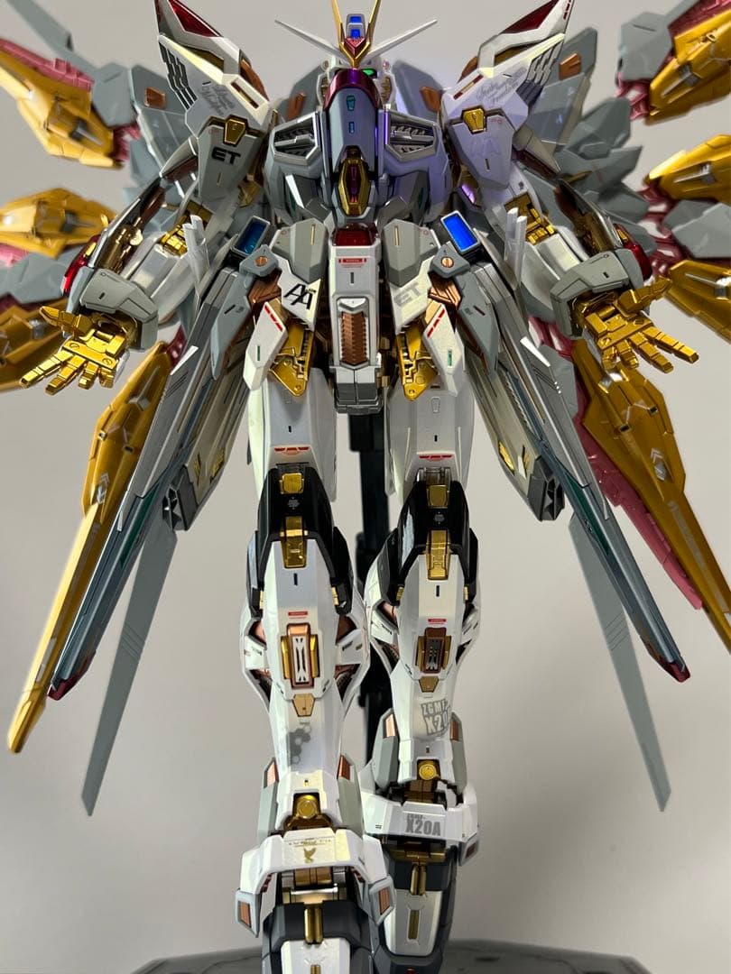 ガンプラ MGEX 1/100 ストライクフリーダムガンダム 塗装完成品