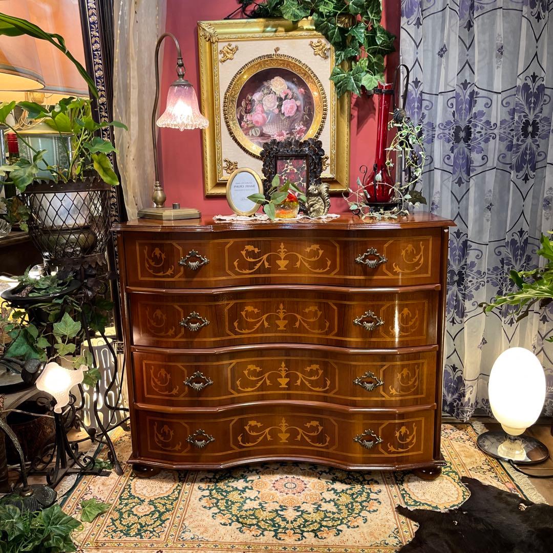 雪　Sale イタリアン アンティークPT 象嵌　４DRキャビネット