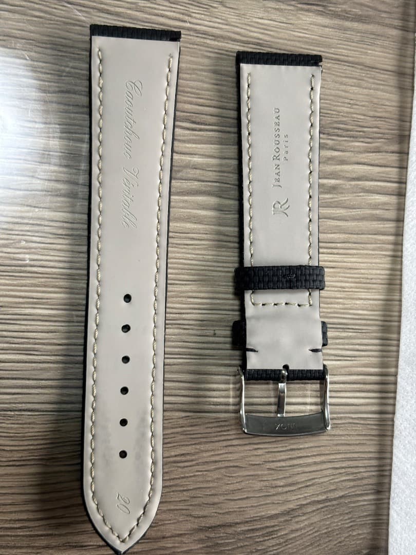 【美品】ジャン・ルソー　ノンレザー　ブラック　ラバーストラップ