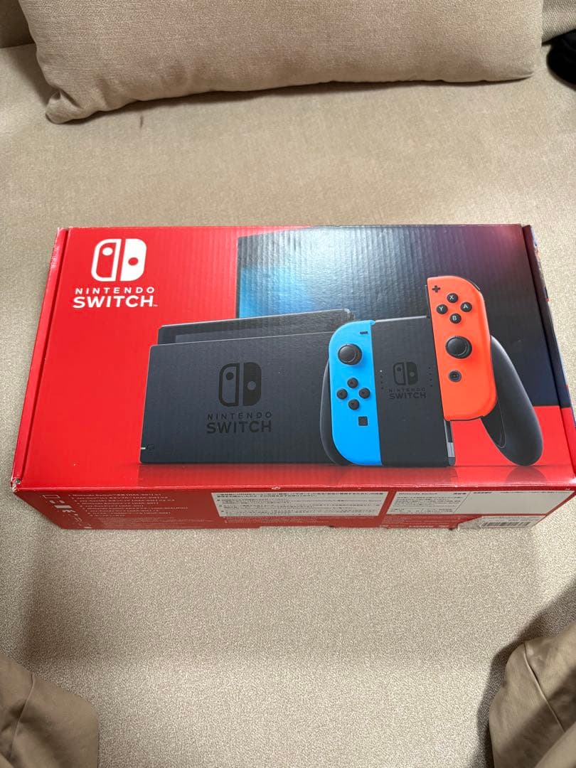 Nintendo Switch 本体 青/赤ジョイコン