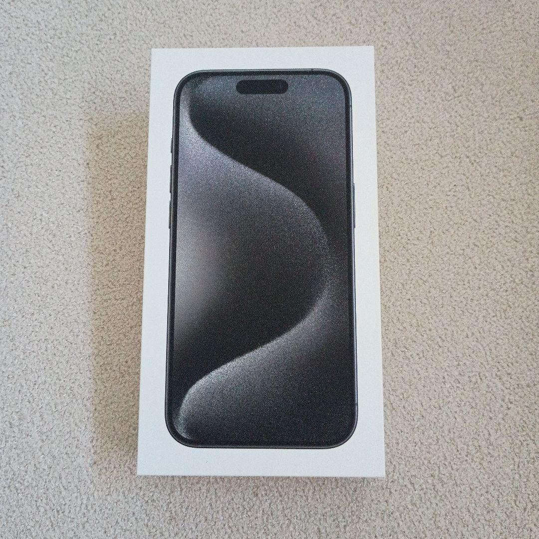 ♥Apple iPhone 15 Pro ♥ブラックチタニウム 本体　シムフリー