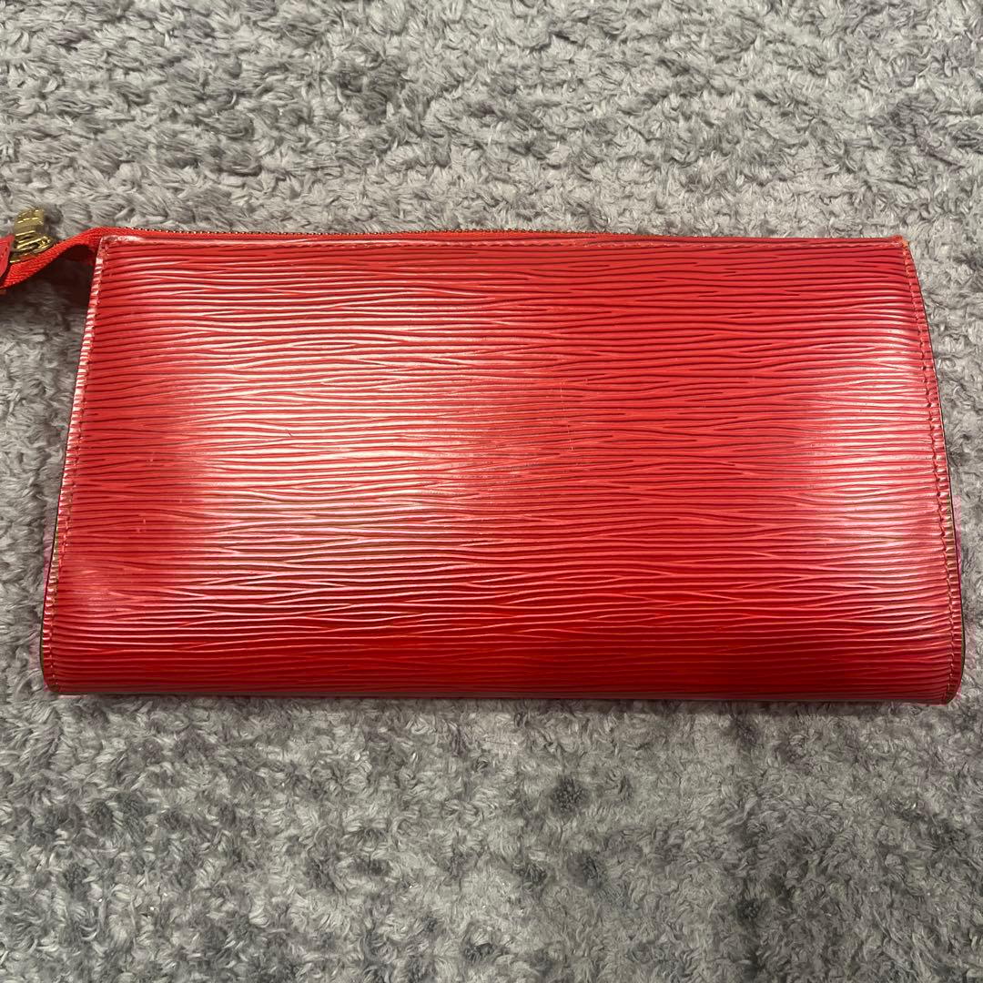 Louis Vuitton エピレザー レッドパーティーバッグ