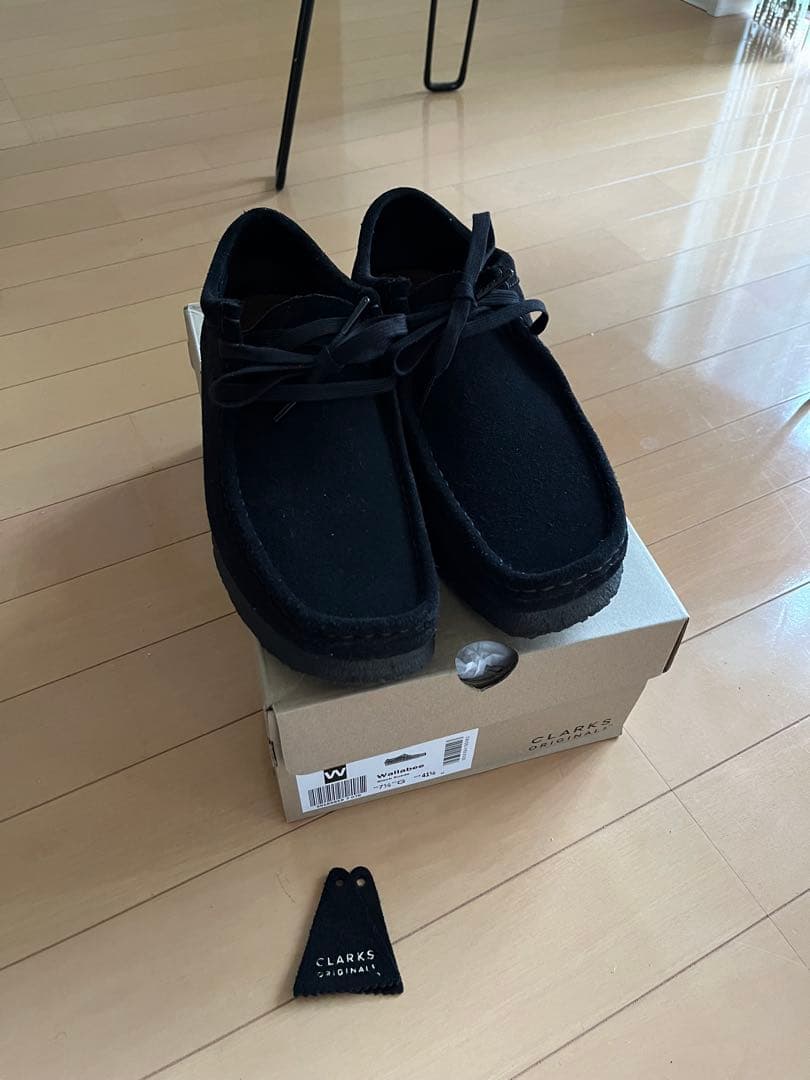 靴 CLARKS WALLABEE BLACK SUEDE