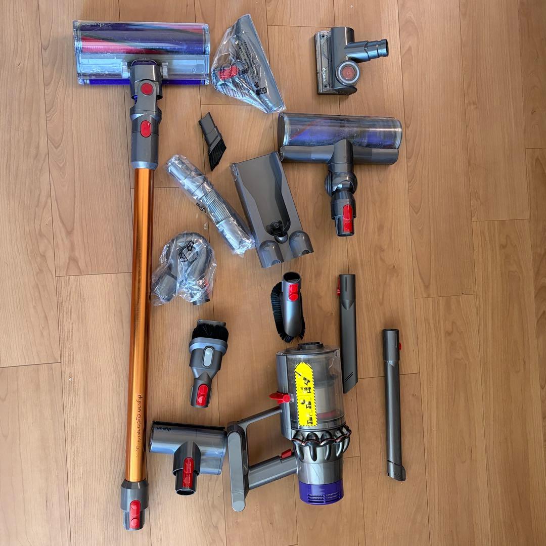 Dyson V10 コードレス掃除機 各種アタッチメント付き
