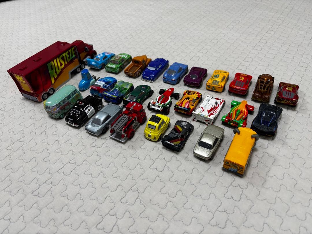 カーズ トミカ まとめ売り