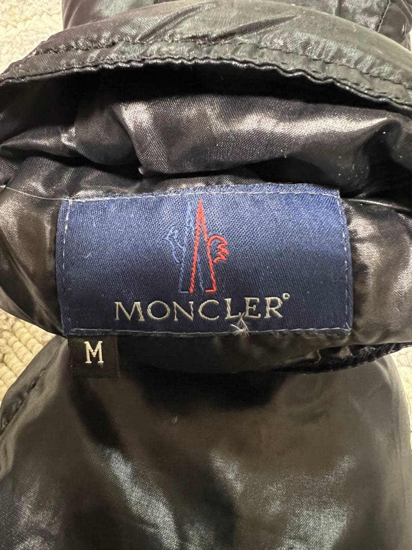1/26限定値引‼️モンクレールダウン手袋　MONCLER