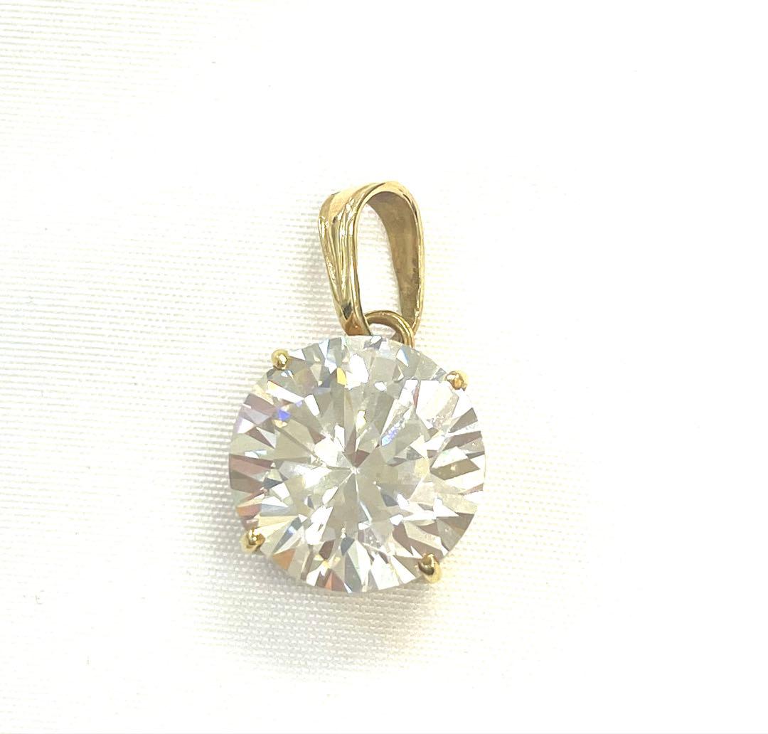 18金　ネックレス　ペンダント　トップ　ダイヤモンド？　サファイア？k18 大粒