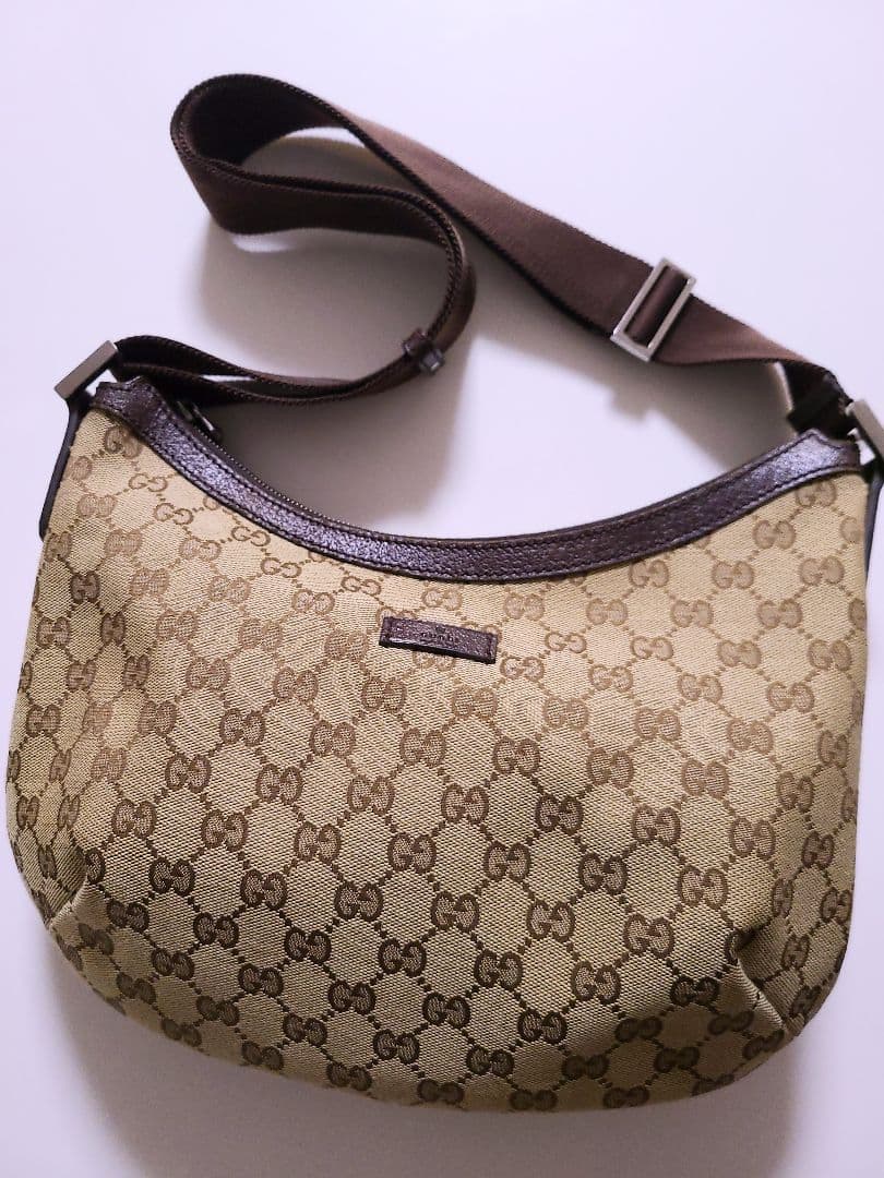 GUCCI グッチ ロゴ GG柄 キャンバス ハーフムーン ワンショルダーバッグ