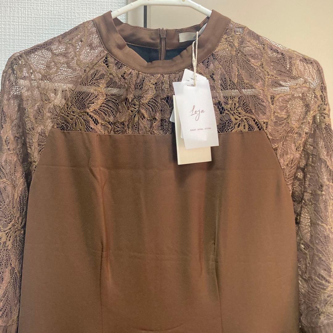 タグ付き　LEja レーススリットAラインロングワンピースドレス　BROWN