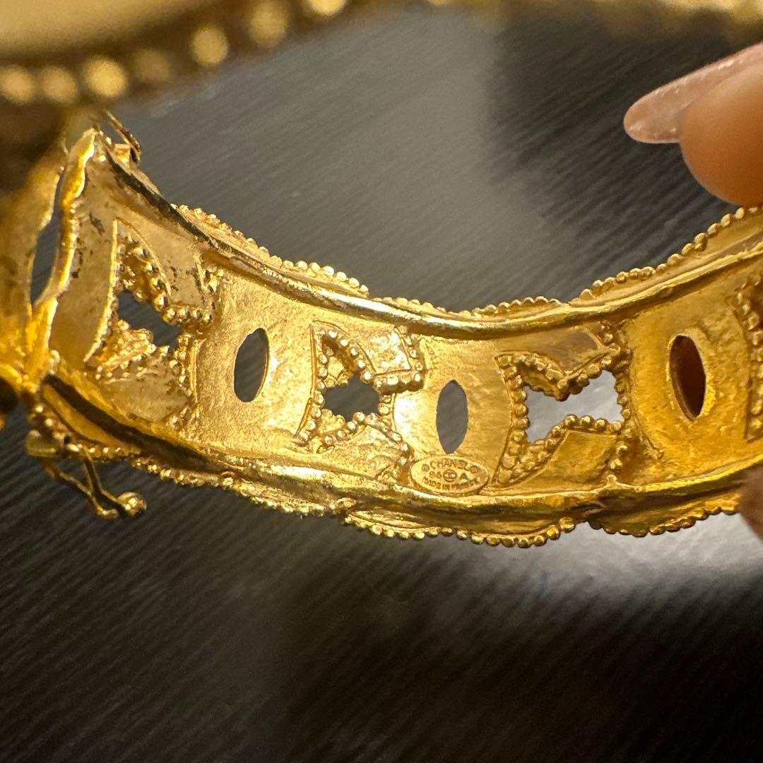 CHANEL金色 透かし彫り チェーンリンク ブレスレット留め金がつぶれてる