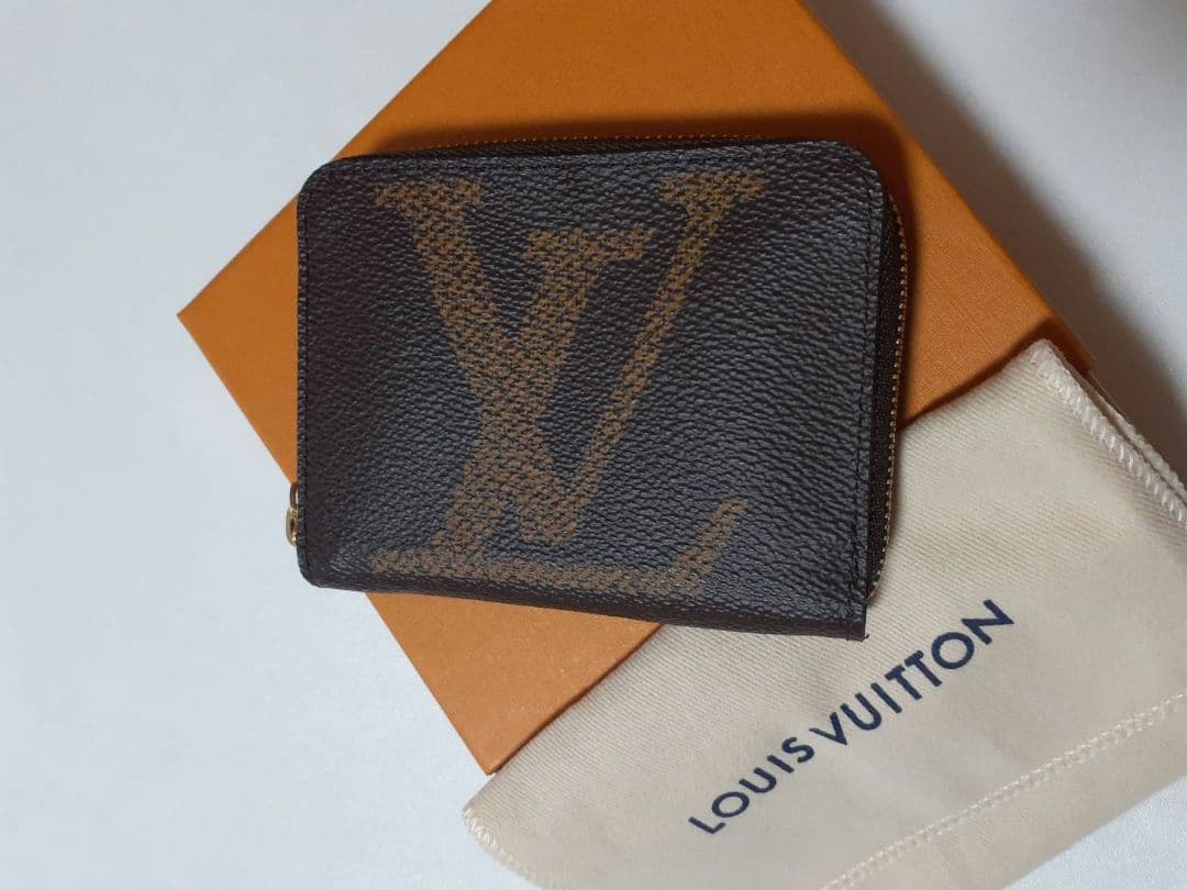 グレースLOUISVUITTON ジッピーパース