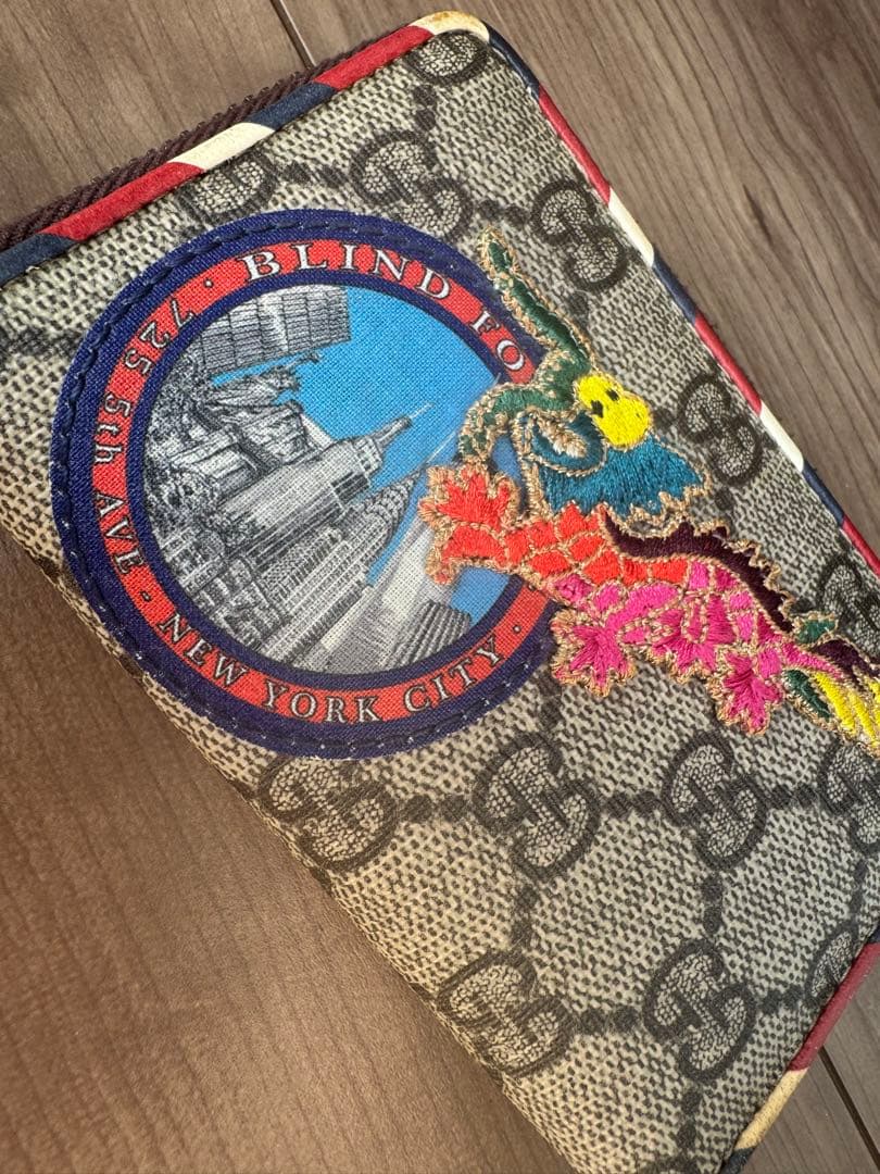 ゆな！Gucci エンブロイダリー ケース