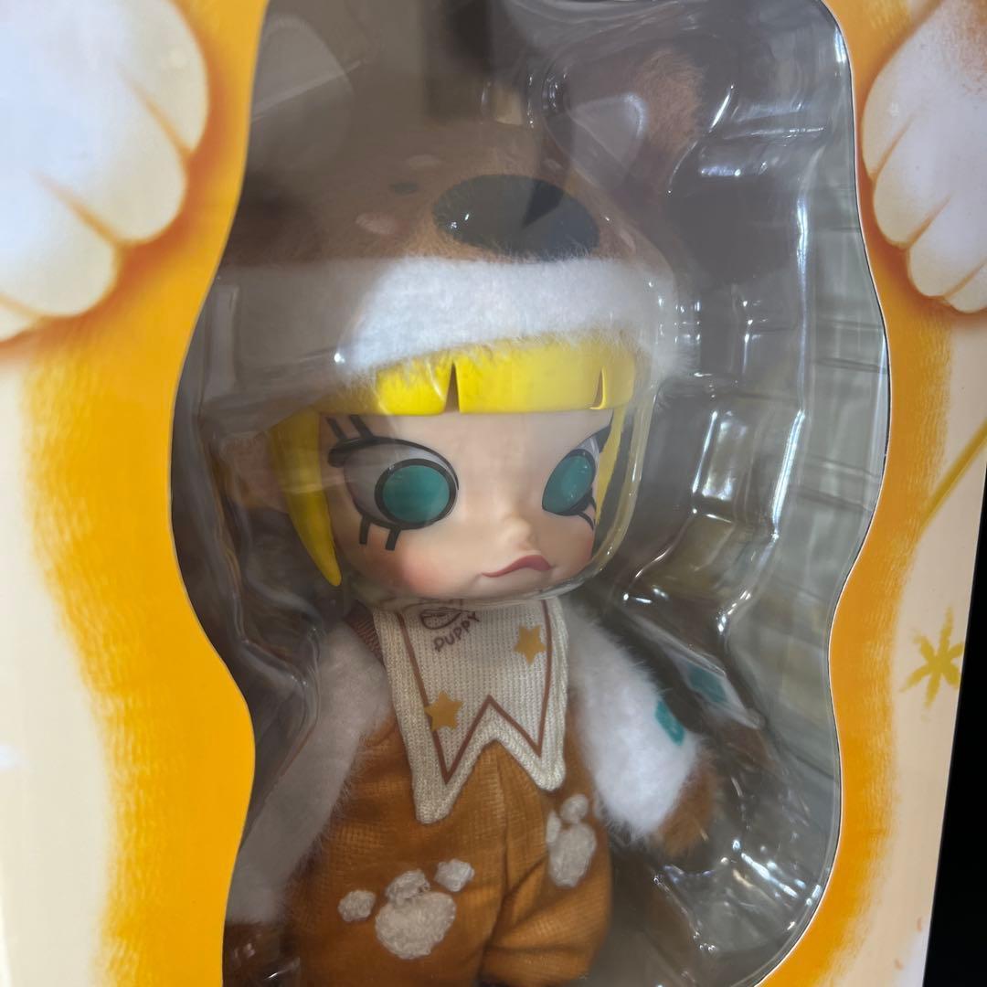 POP MART Molly Hugging アクションフィギュア