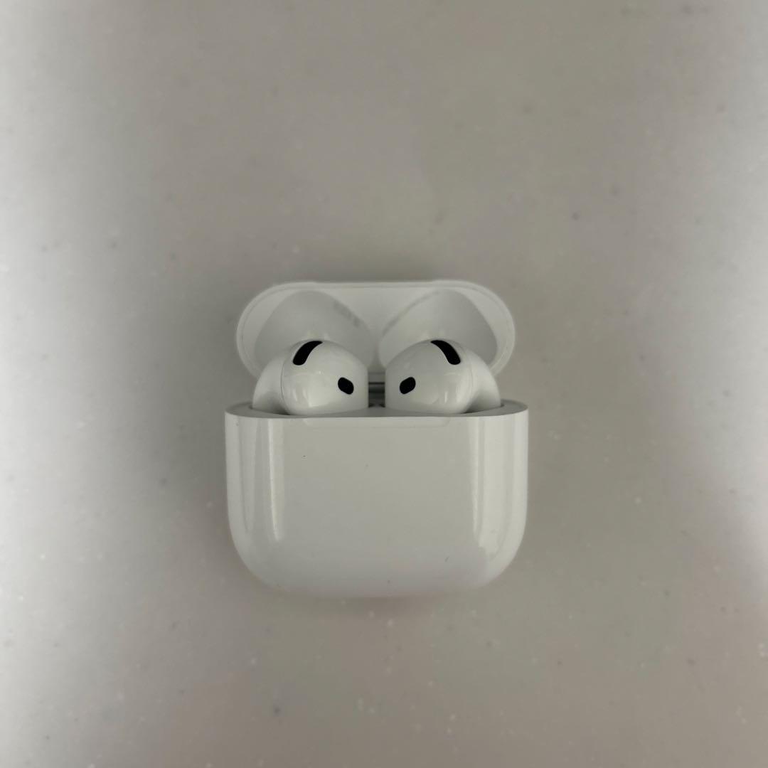 Apple AirPods4 本体 ホワイト