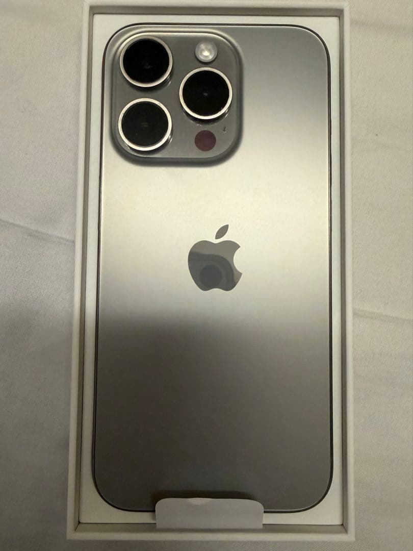 Apple iPhone15Pro 256GB ナチュラルチタニウム