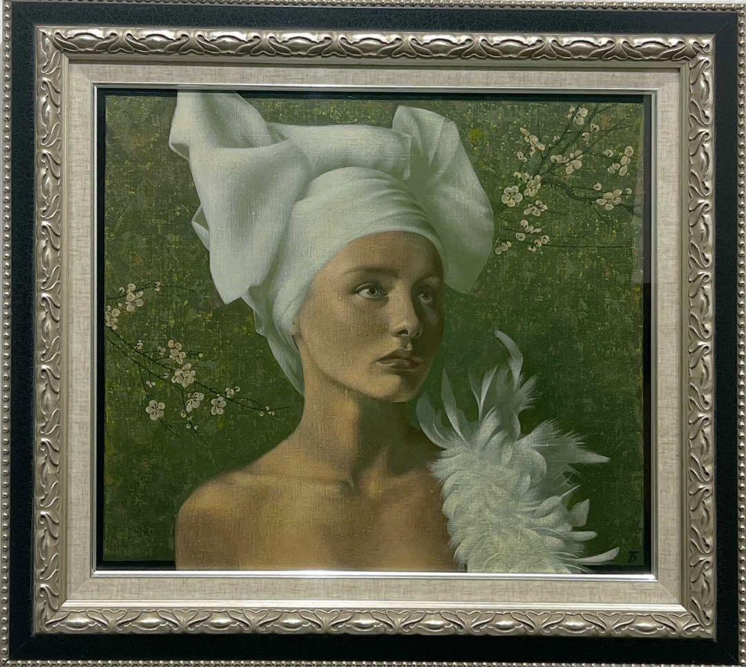 イリナ・バタコア「ボアを着た女」油彩画