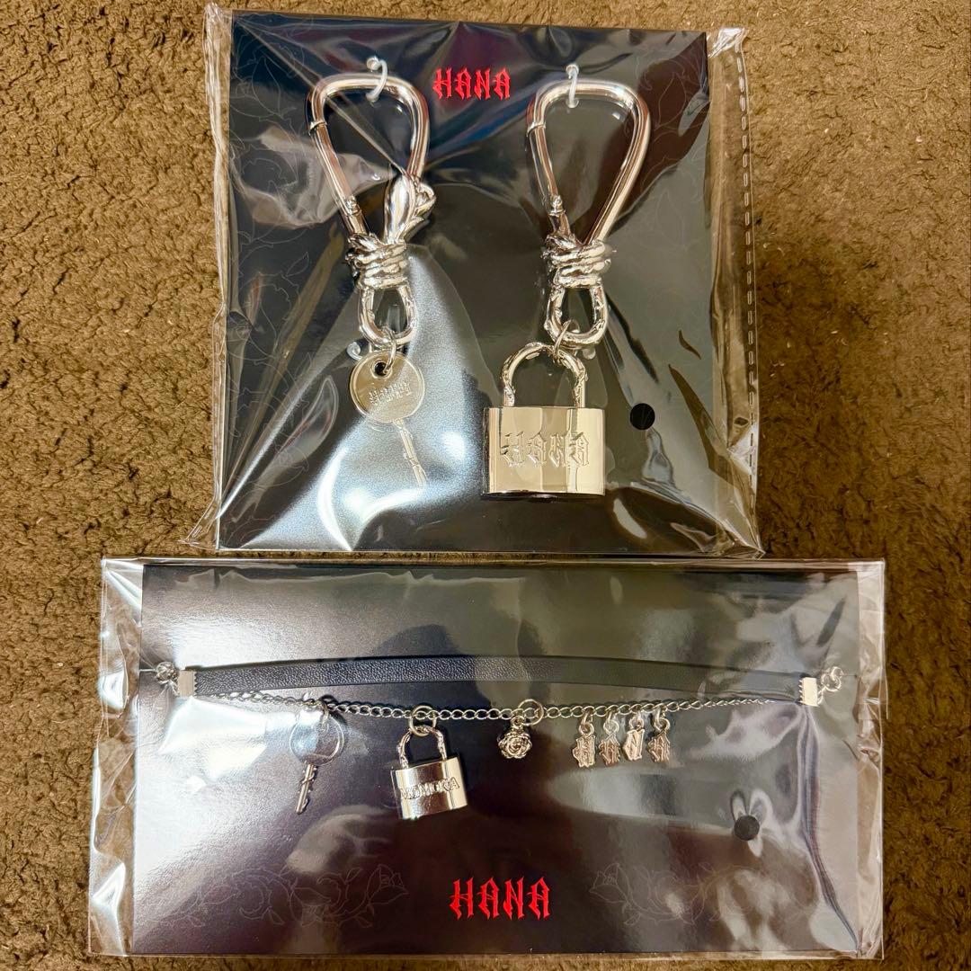 HANA グッズ　カラビナ　ブレスレット