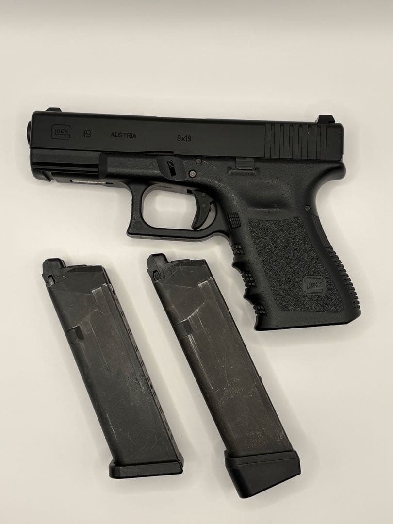 東京マルイGlock 19 マガジン2本付　動作良好