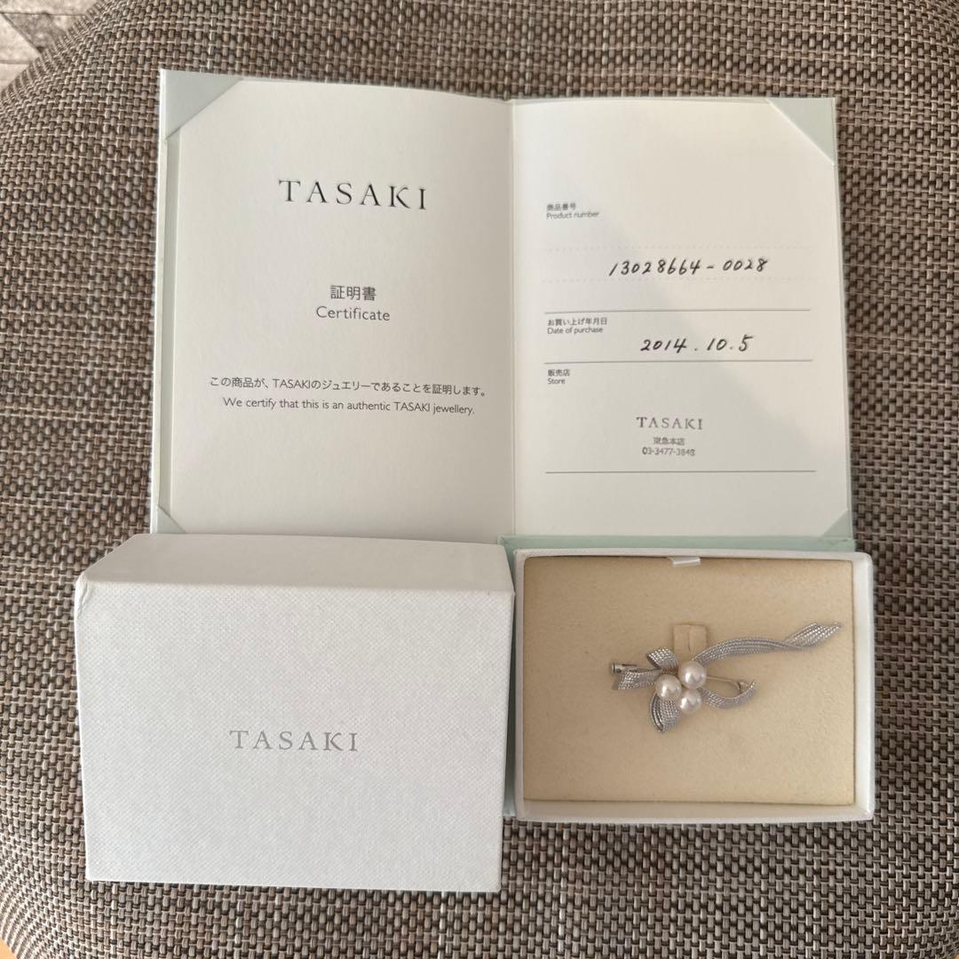 TASAKI リボンモチーフ ブローチ