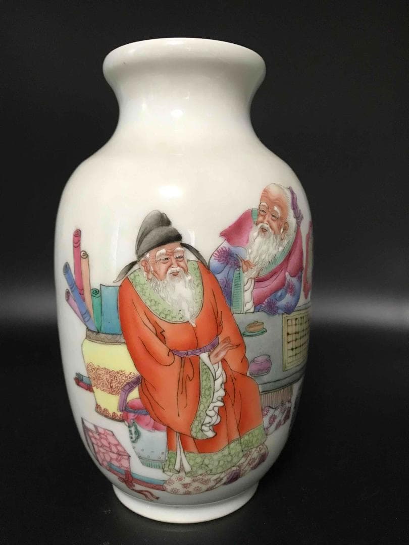 民国時代御用官窯居仁堂製 粉彩細密人物囲碁紋花瓶（E-3）