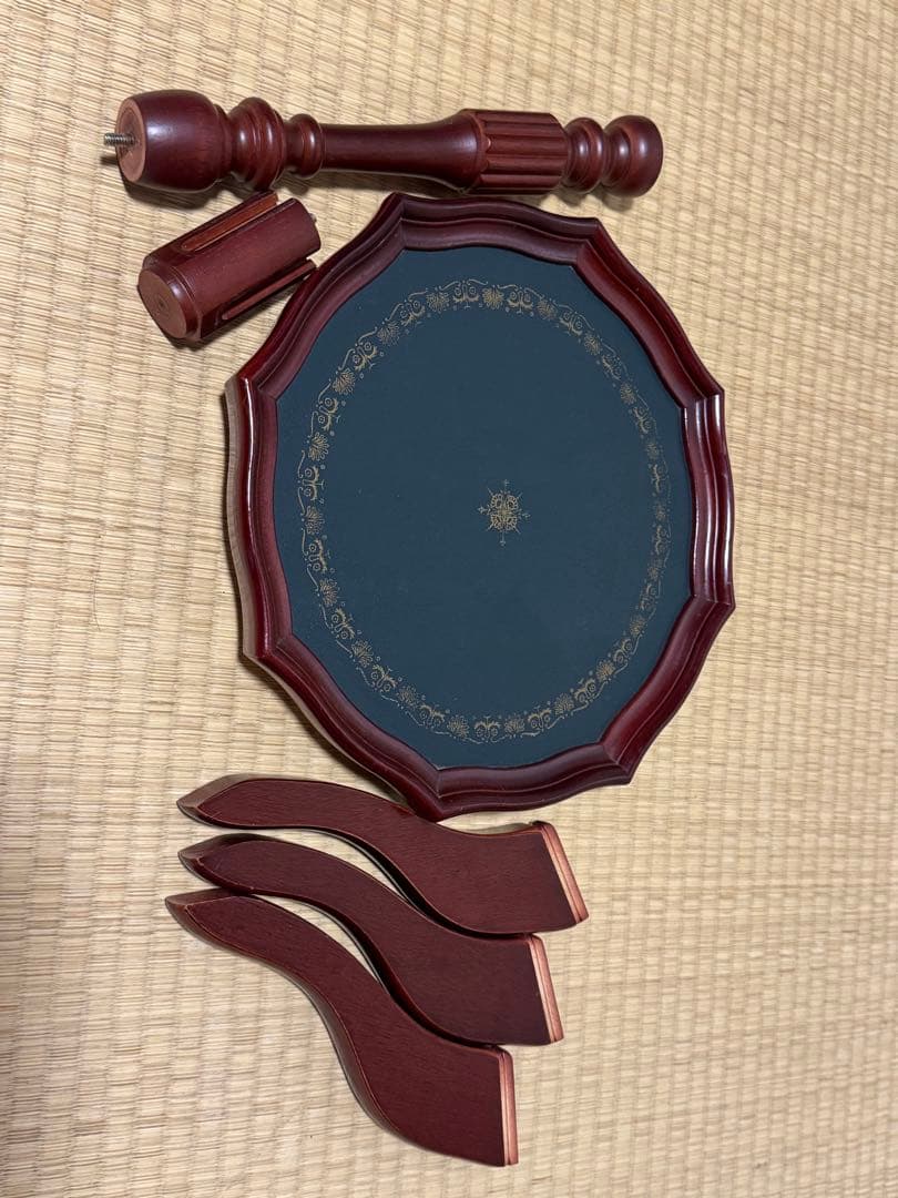 アンティーク調　サイドテーブル　コーヒーテーブル