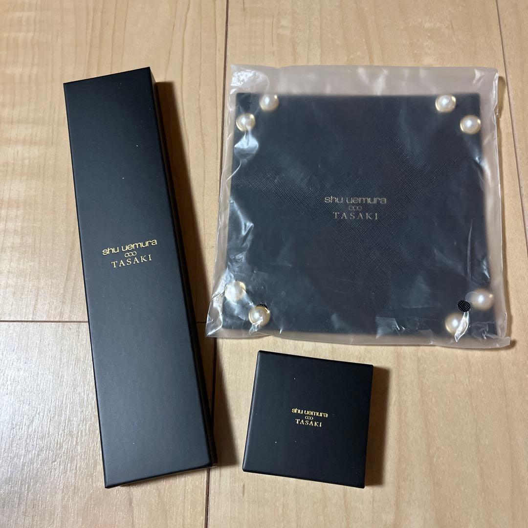 シュウウエムラ　tasaki ノベルティセット