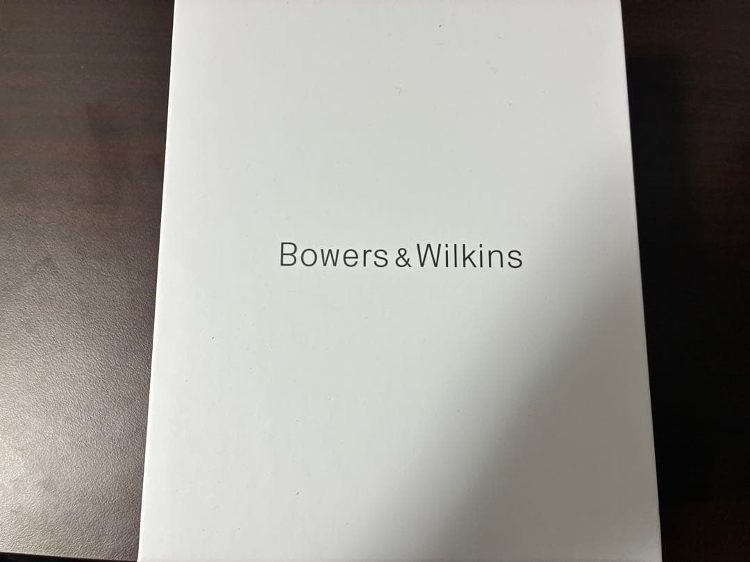Bowers & Wilkins Px8 ワイヤレスヘッドフォン