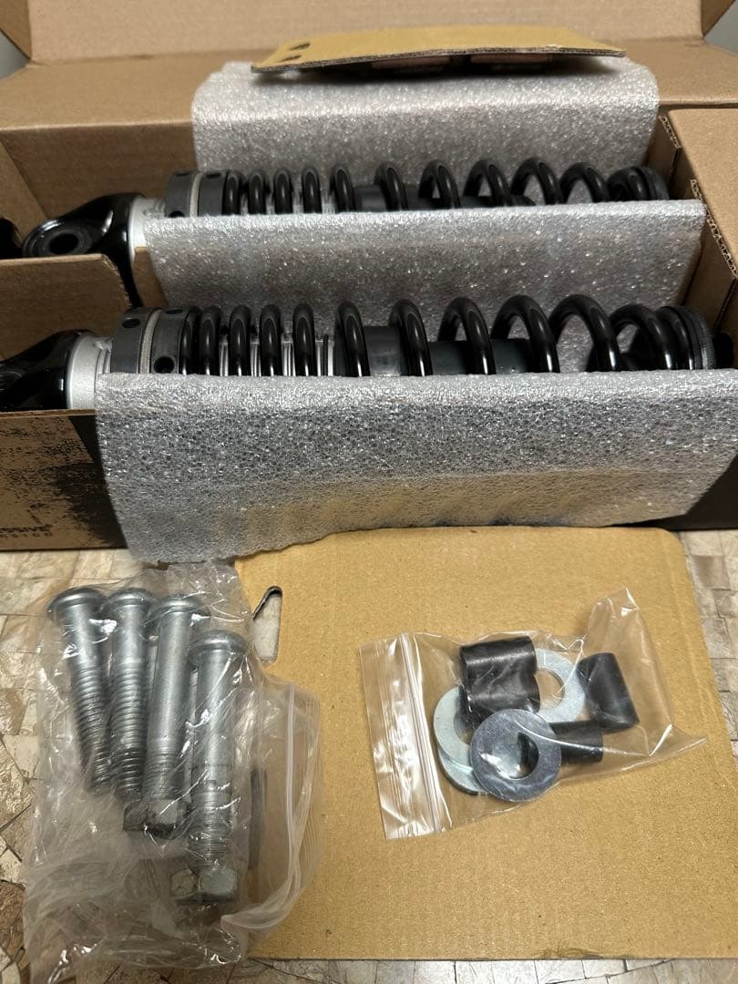 純正　スポーツスター　リアサスペンション　美品　ハーレー