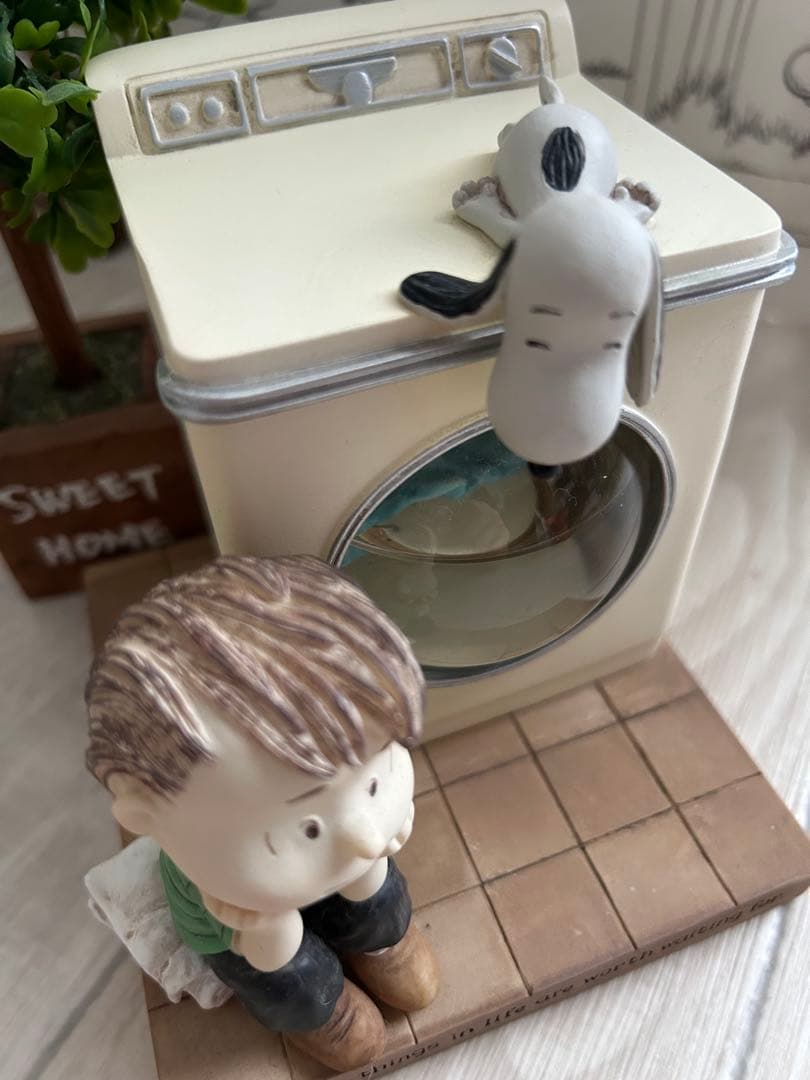 ホールマークライナスウォーターグローブ スヌーピー＆ライナス