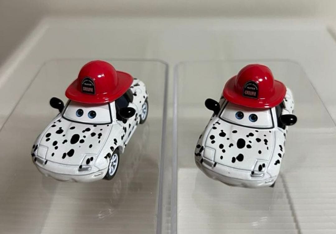 カーズ、マテル、ミニカー、赤い帽子