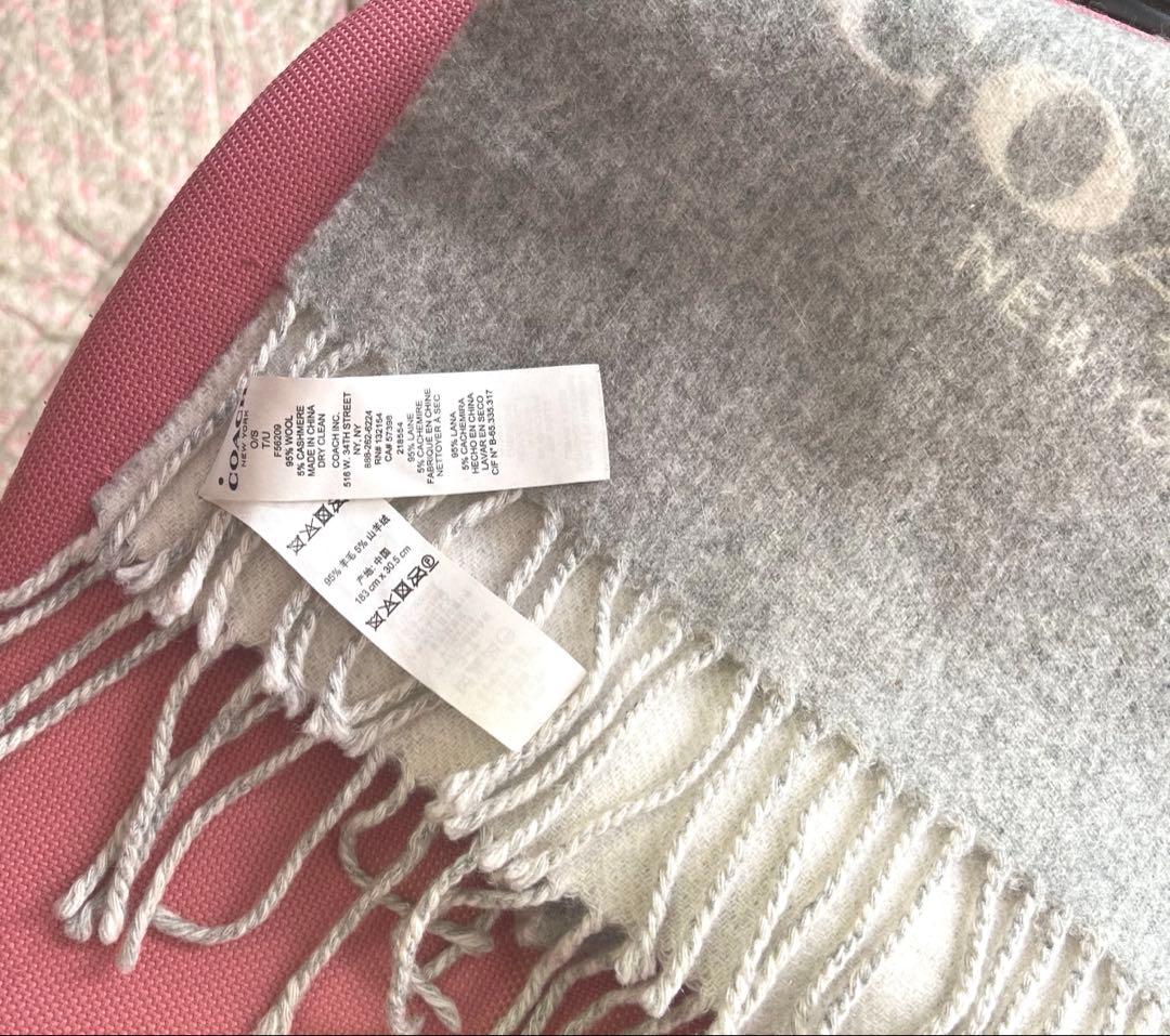 新品未使用コーチ、ロゴ入りウールマフラー