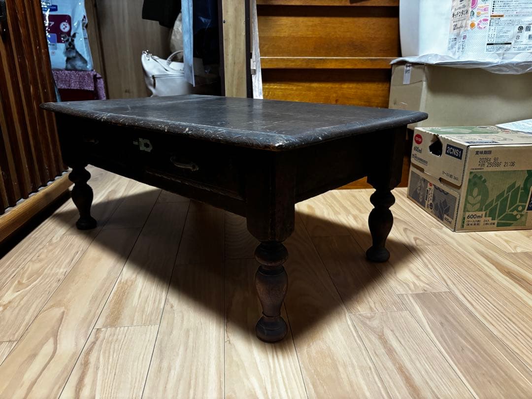 アンティークテーブル