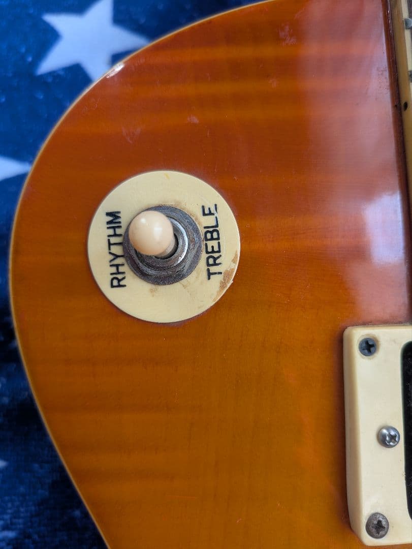 レスポールタイプ　ダンカンデザインピックアップ付き