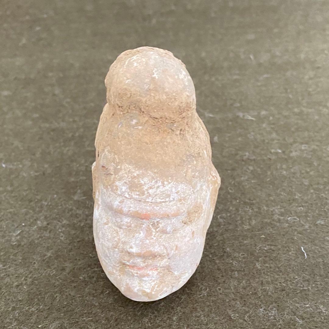 唐時代胡人俑　(頭部だけ)