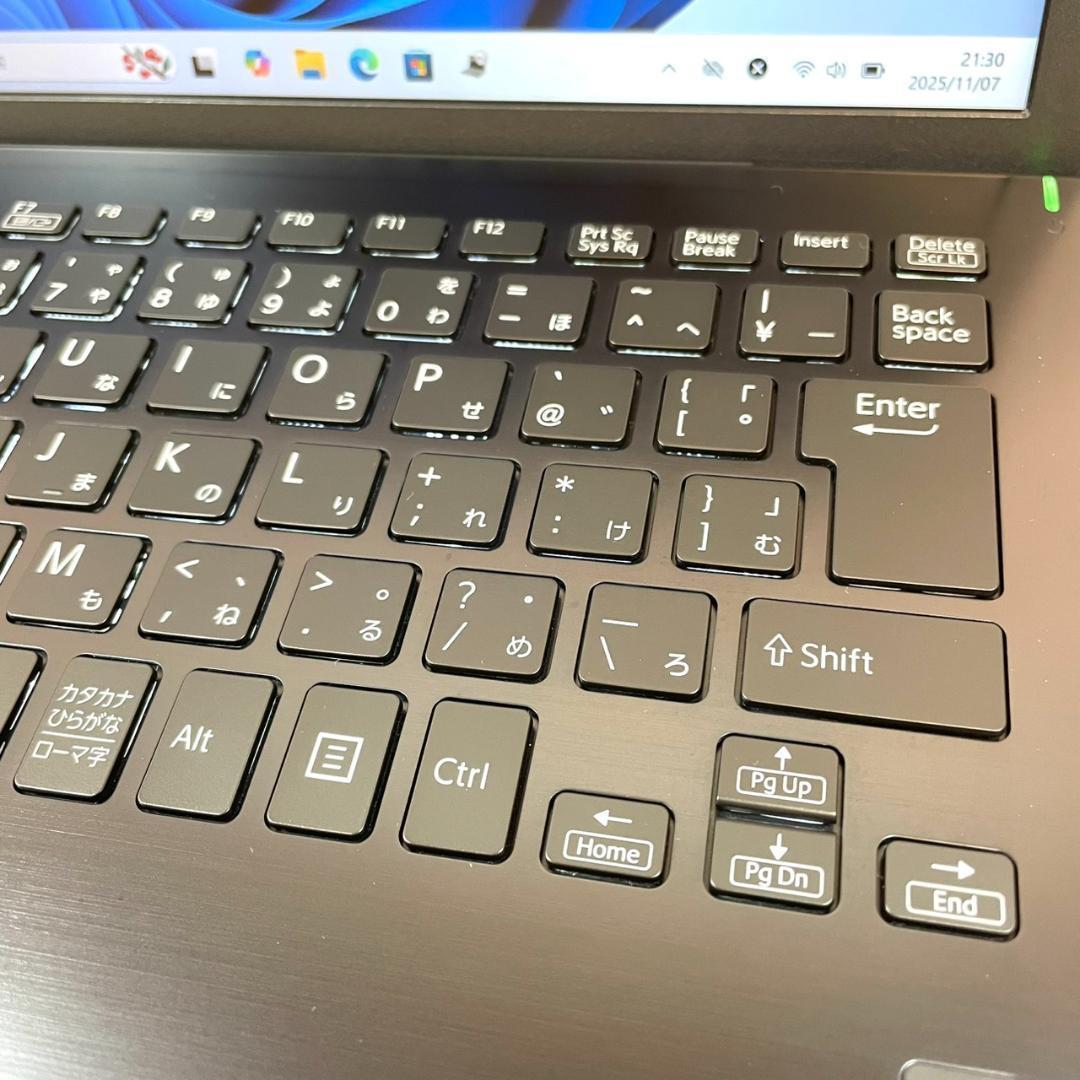 ★美品★ バッテリー良好 2020年製 軽量モデル 第10世代 VAIO NN0