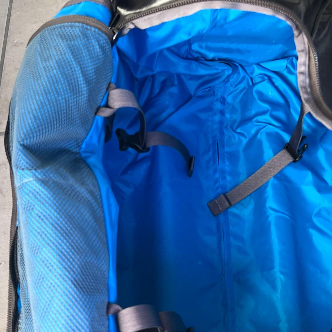 【人気】パタゴニア 防水 キャリーバッグ ダッフルバッグ ブラック