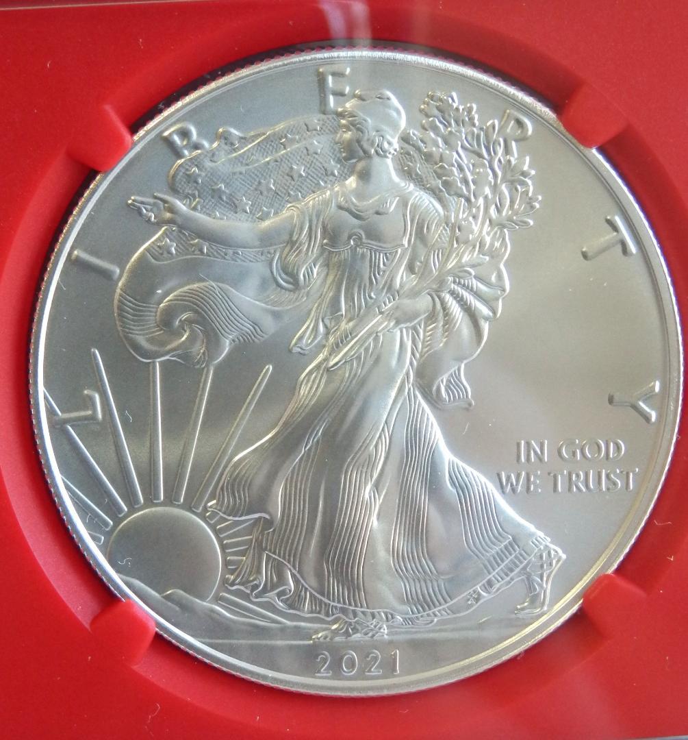 米国2021年イーグル1ドル銀貨　トランプ赤ラベル　NGC MS70ER