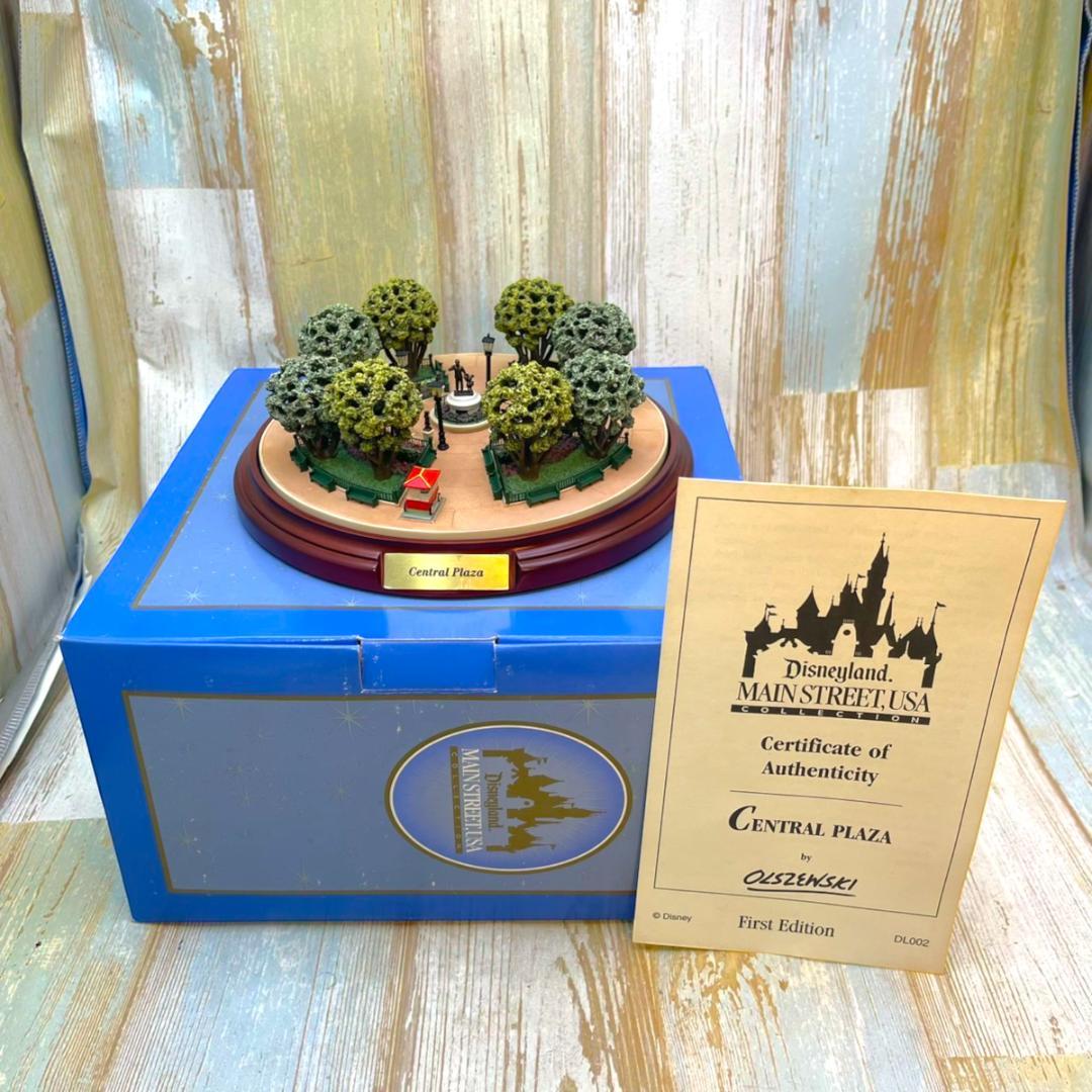 USA限定★セントラルプラザ ウォルトディズニー フィギュア オルショウスキー