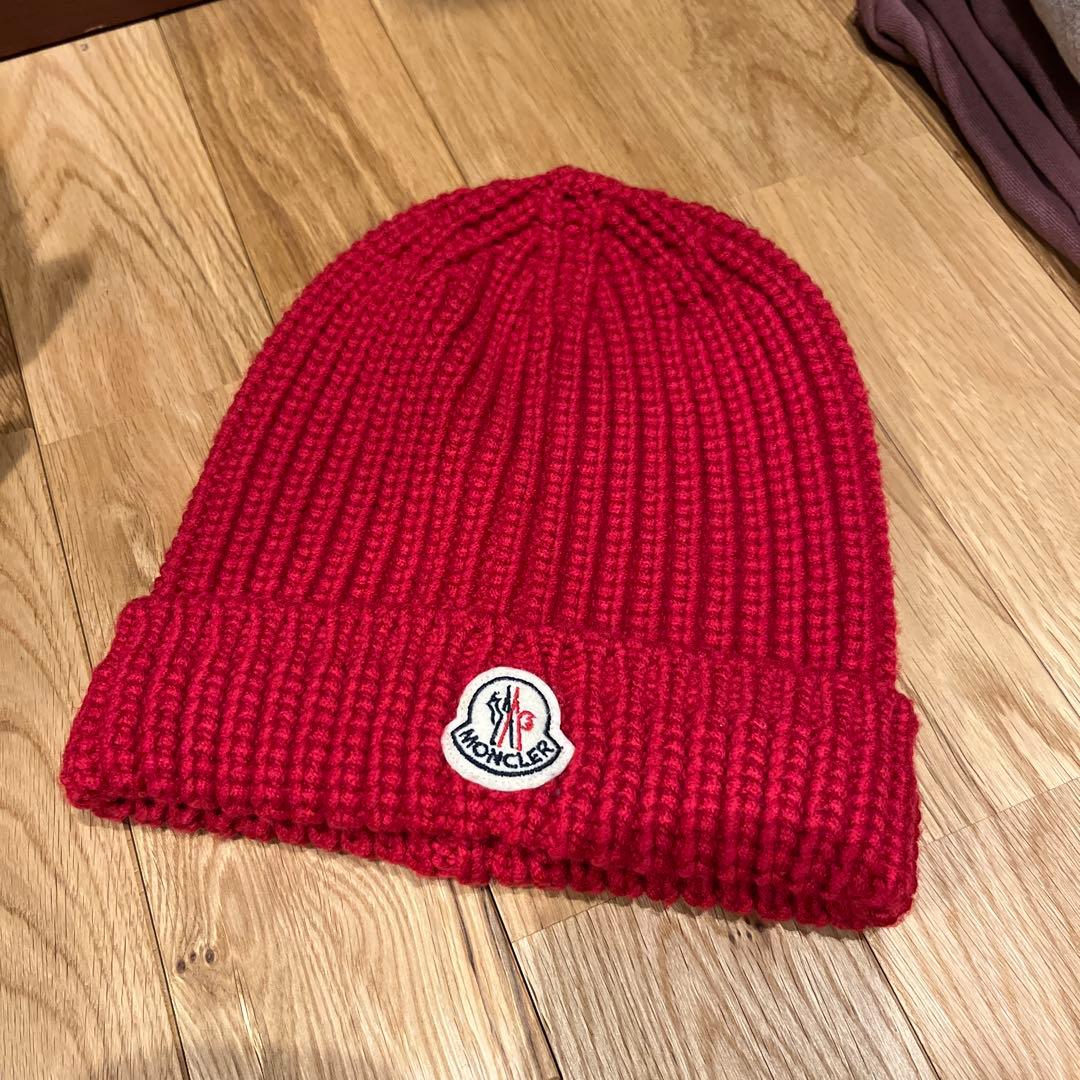 モンクレール ニット帽 赤